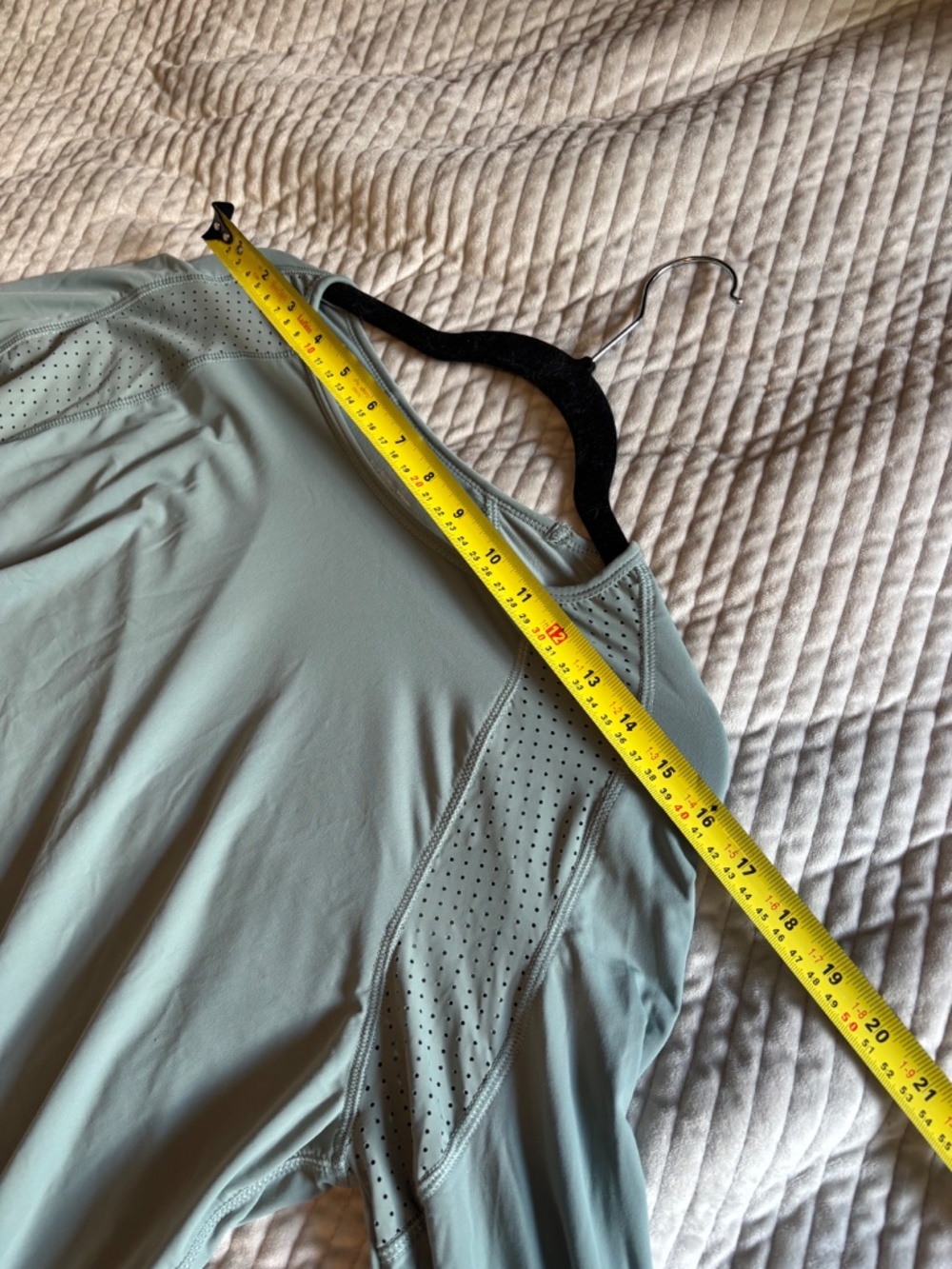 AVIA Women’s L Sage Green Long Sleeve Athletic Top Mesh Activewear - Picture 4 of 9